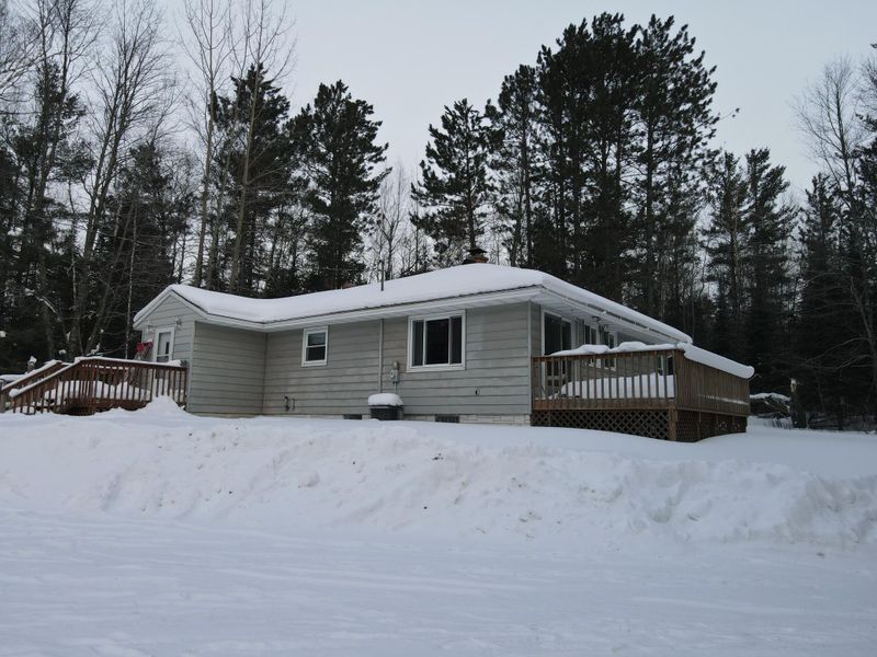 9041 Biss Rd, Britt, MN 55710