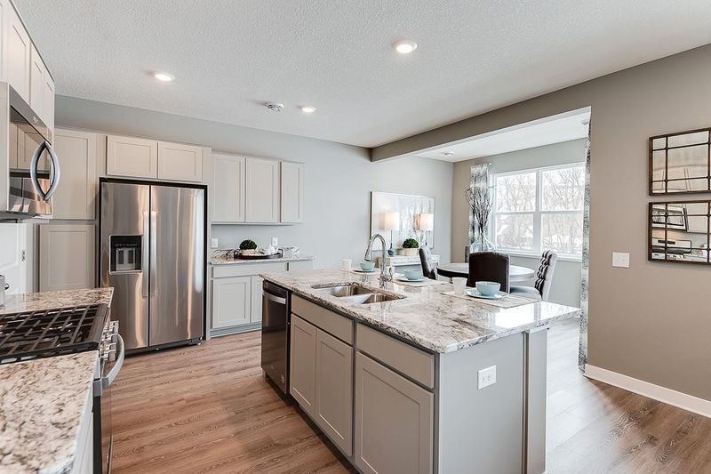 1854 Aloha Ave, Shakopee, MN 55379