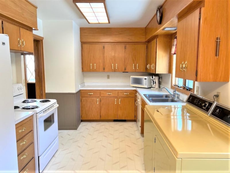 11065 Birkett Ave, Leota, MN 56153