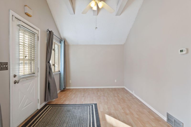 417 Warner Ave S, Willernie, MN 55090