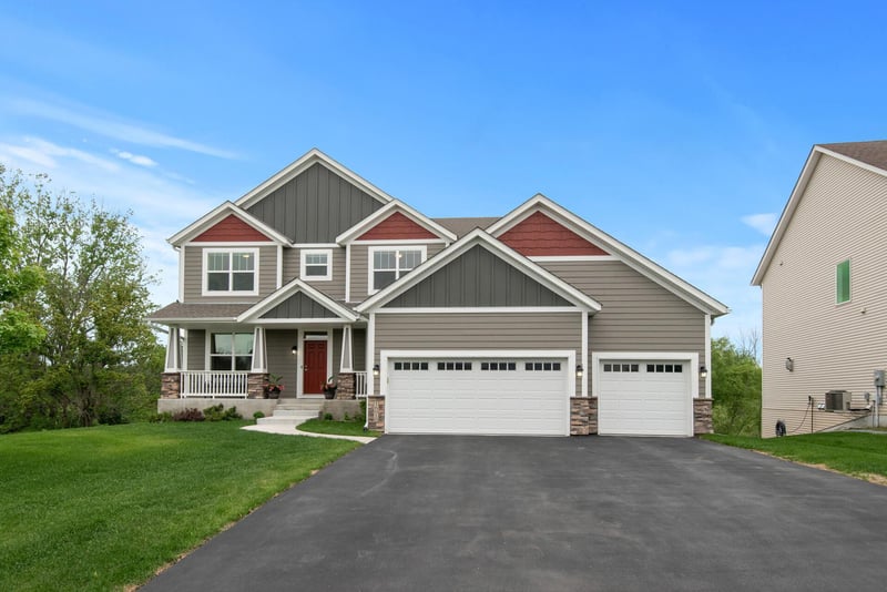 16010 Fair Meadows Ln, Osseo, MN 55369