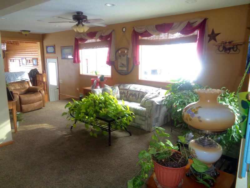 802 S 12th St, Montevideo, MN 56265