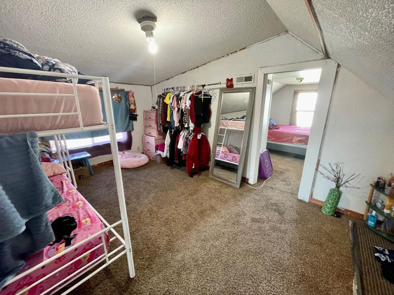 1632 Oxford St, Worthington, MN 56187