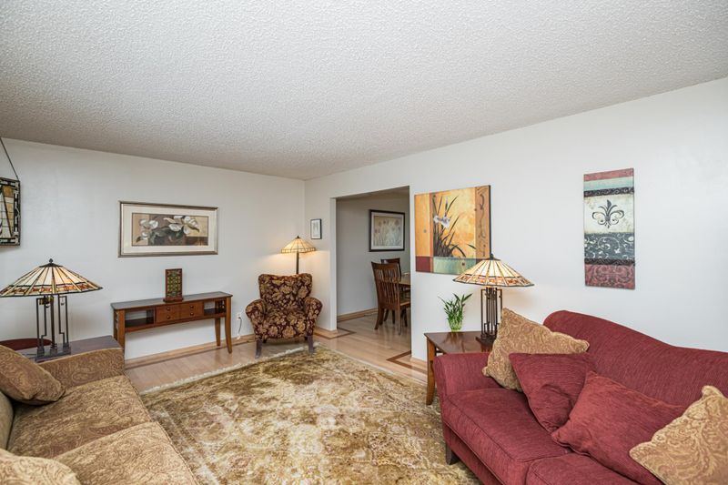 942 Vegas Ln NW, Rochester, MN 55901