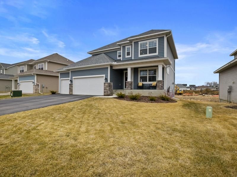 1906 Green Ash Dr, Carver, MN 55315
