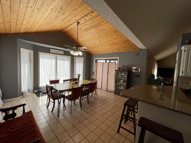 1964 Willow Ave, Worthington, MN 56187