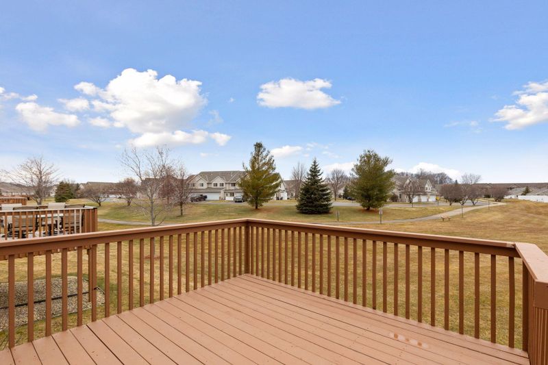 17423 Deerfield Dr SE, Prior Lake, MN 55372