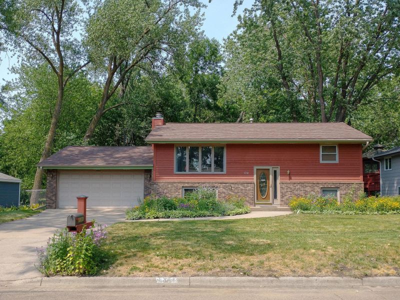 1341 64th Ave NE, Fridley, MN 55432