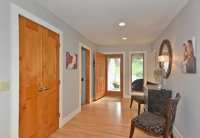 2616 Woodhurst Dr, Faribault, MN 55021