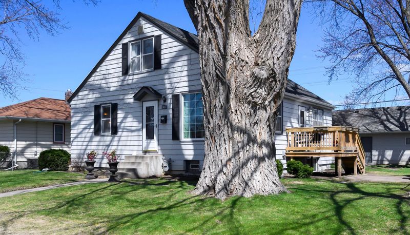 1407 7th Ave S, South Saint Paul, MN 55075