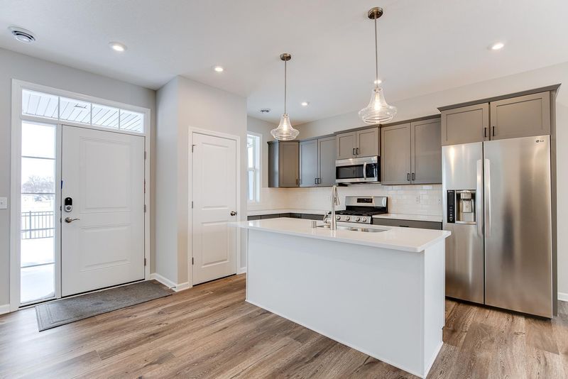 1453 100th Ave NW, Coon Rapids, MN 55433