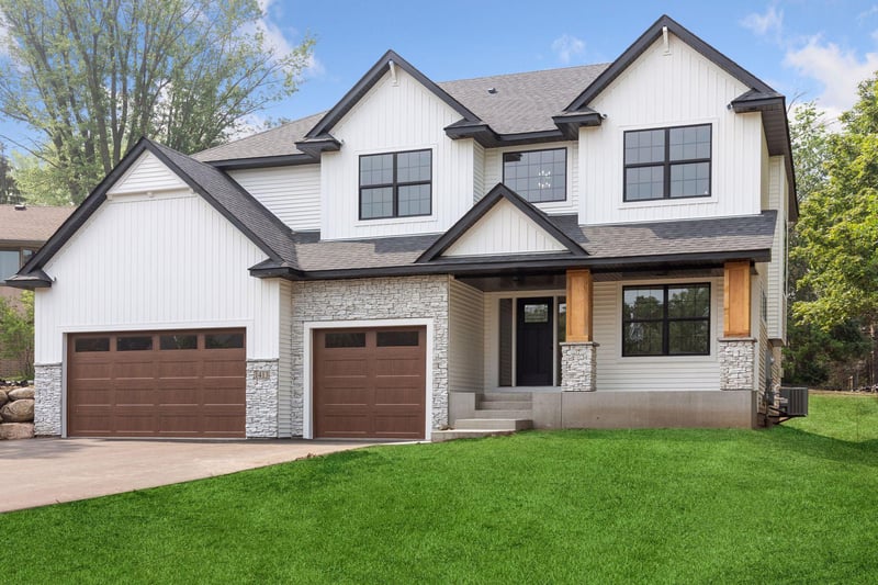 1413 Vince Trl, Eagan, MN 55121
