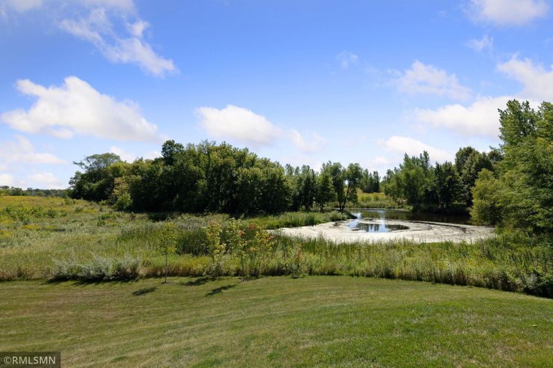 191 Primrose Ln, Hamel, MN 55340