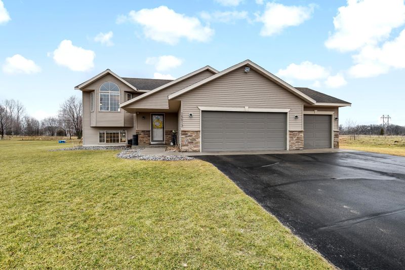 15613 100th St SE, Becker, MN 55308