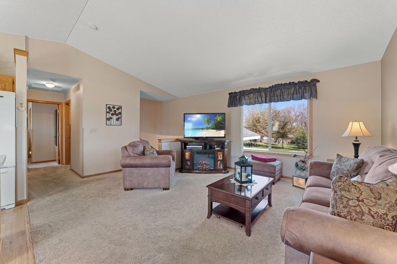 713 8th St S, Sauk Centre, MN 56378