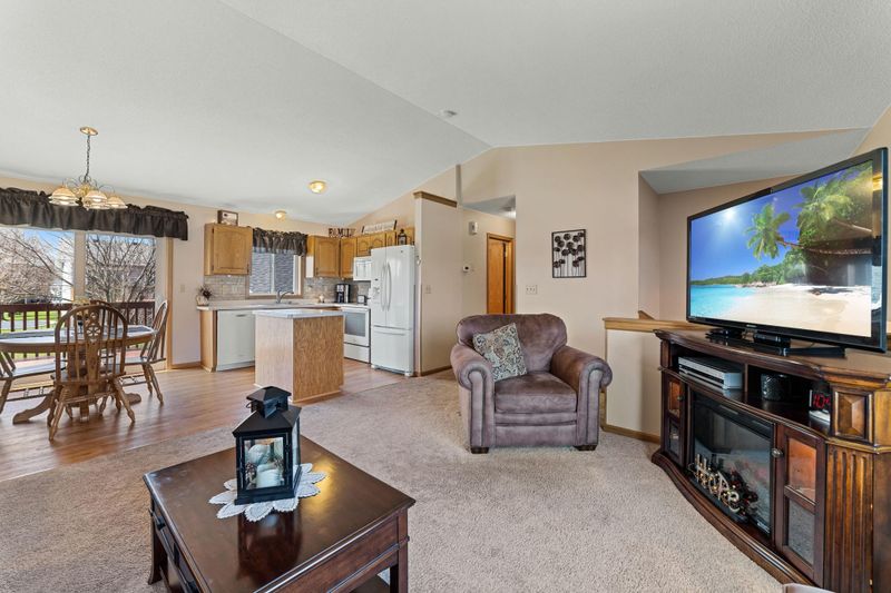 713 8th St S, Sauk Centre, MN 56378