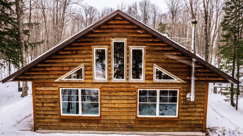 N6457 Kaiser Rd, Hawkins, WI 54530