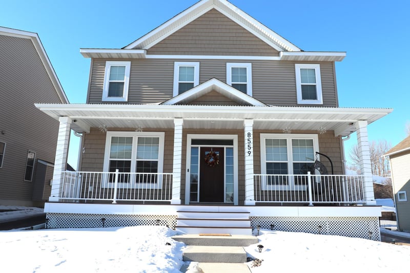 8559 Oakview Way N, Osseo, MN 55369