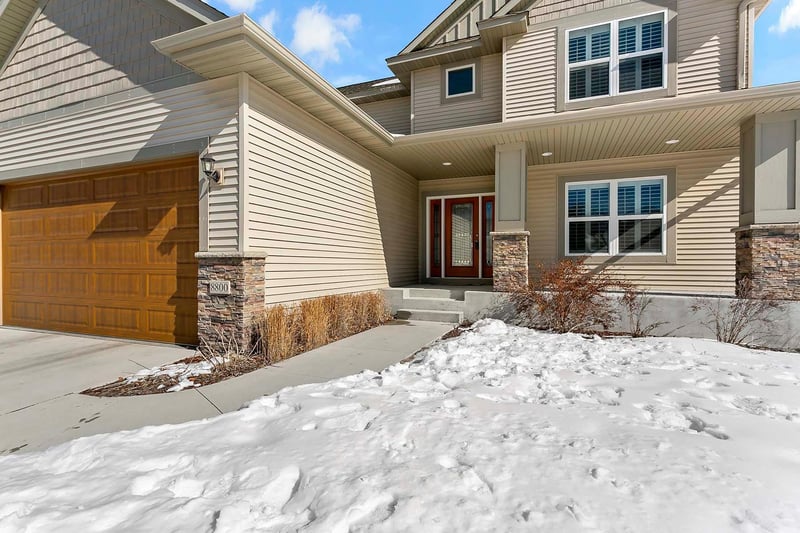 8800 35th Ave N, New Hope, MN 55427