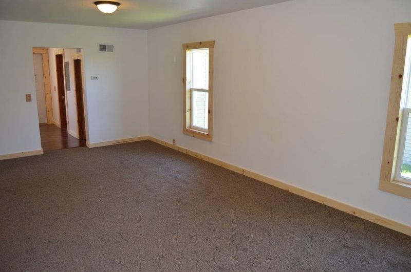 1712 Laurel St, Brainerd, MN 56401