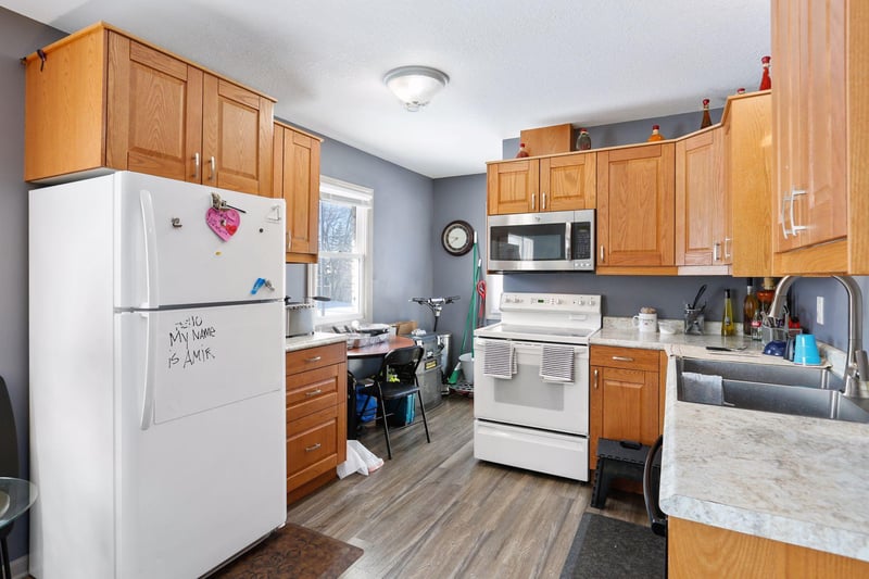 7608 69th Ave N, Brooklyn Park, MN 55428