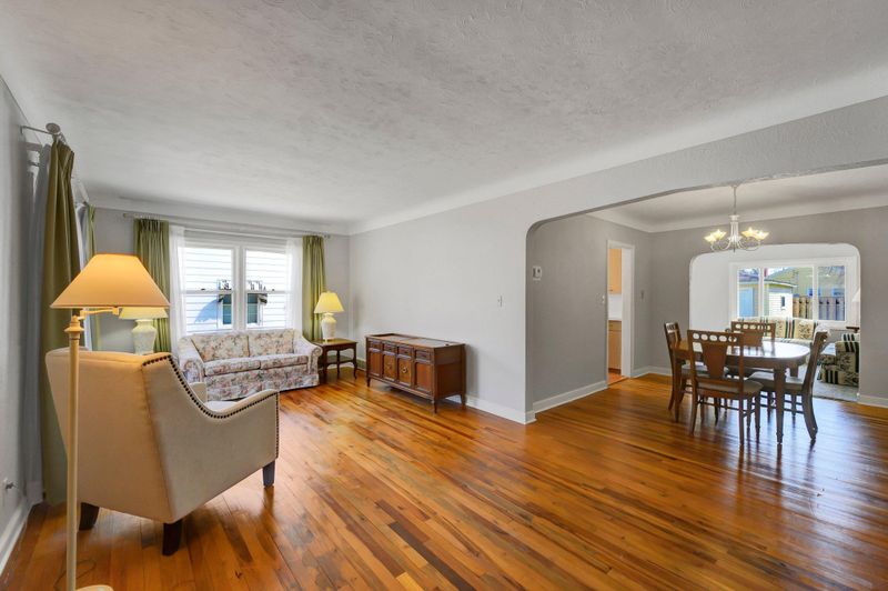 758 Lakeview Ave, Saint Paul, MN 55117