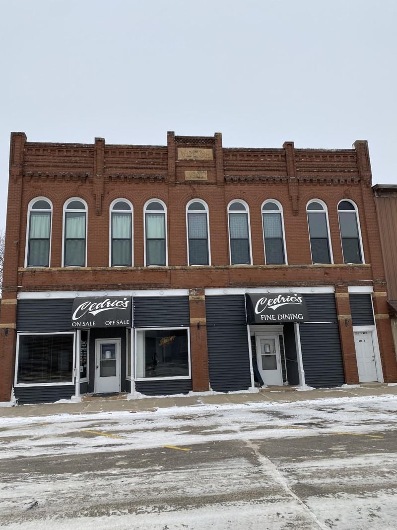 206 S Main St, Hendricks, MN 56136