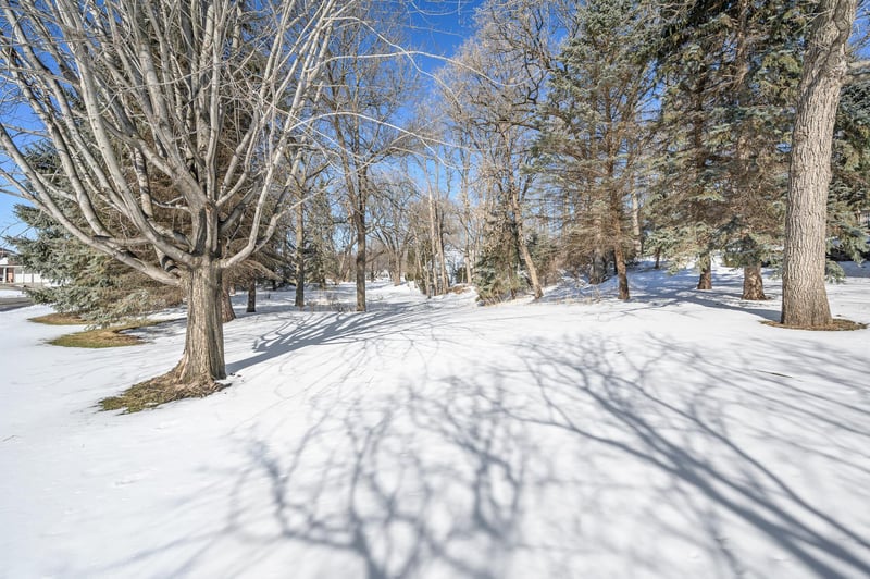 XXX Benton St, Anoka, MN 55303