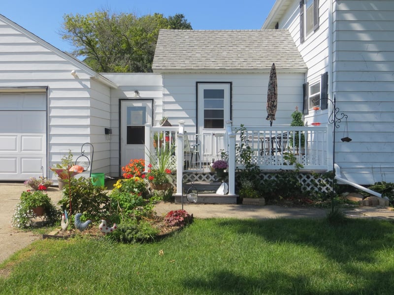441 Pleasant St E, Amboy, MN 56010