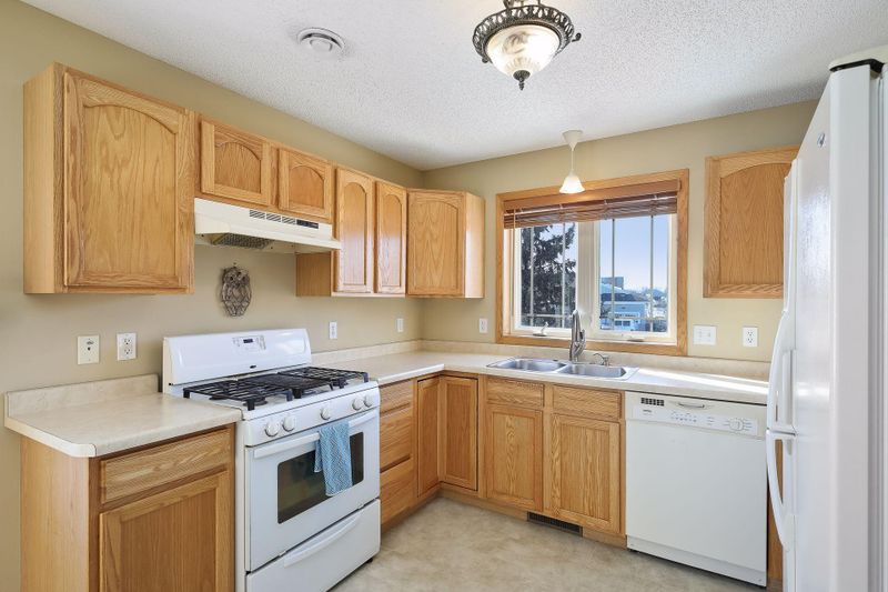 900 Whiskey Rd NW, Isanti, MN 55040