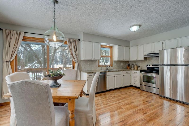5535 Wedgewood Dr, Minnetonka, MN 55331