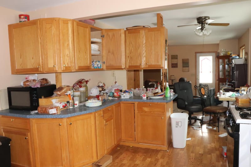212 W 5th St, Cyrus, MN 56323