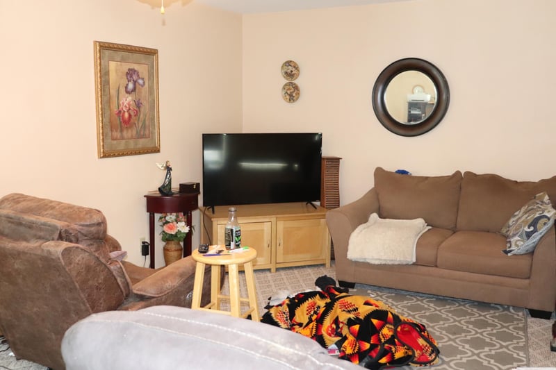 212 W 5th St, Cyrus, MN 56323