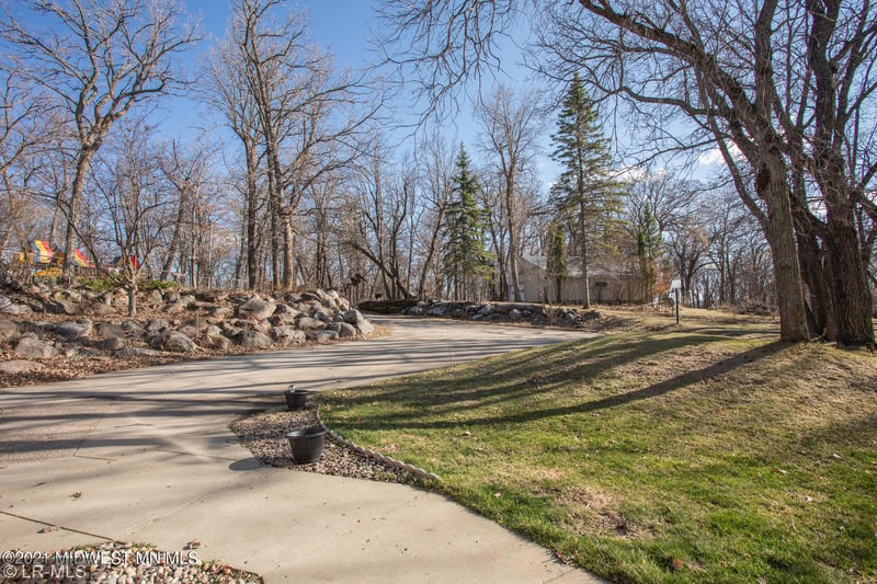 20231 S Pelican Dr, Pelican Rapids, MN 56572