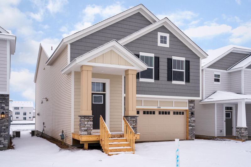 10081 Mississippi Dunes Blvd, Cottage Grove, MN 55016