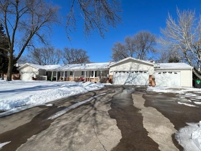 97569758 Rich Rd, Bloomington, MN 55437