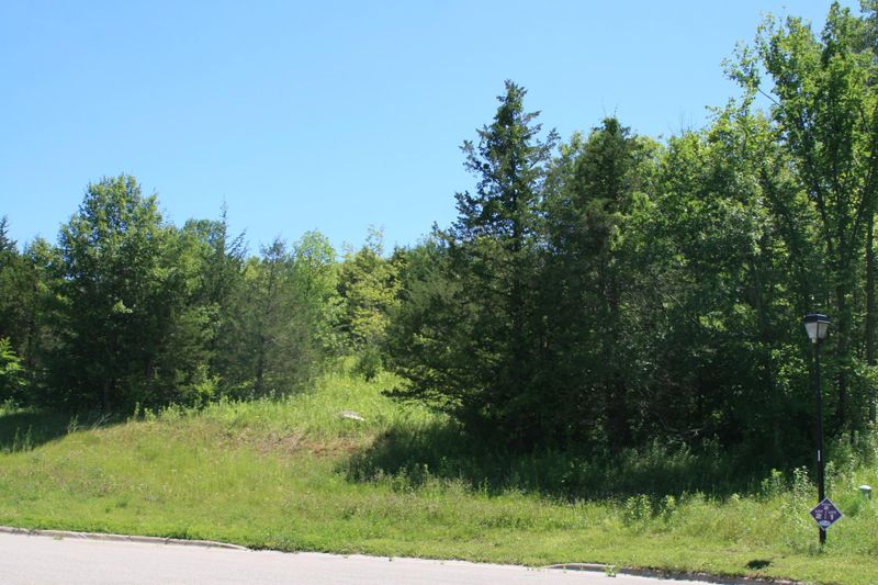 940 Riverview Ln, Belle Plaine, MN 56011