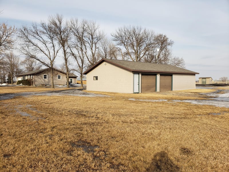 1795 105th St SW, Raymond, MN 56282