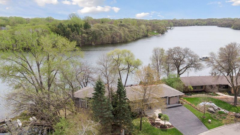 13813 Frontier Ln, Burnsville, MN 55337