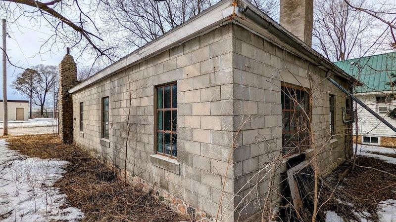16026 County 5, Spring Valley, MN 55975