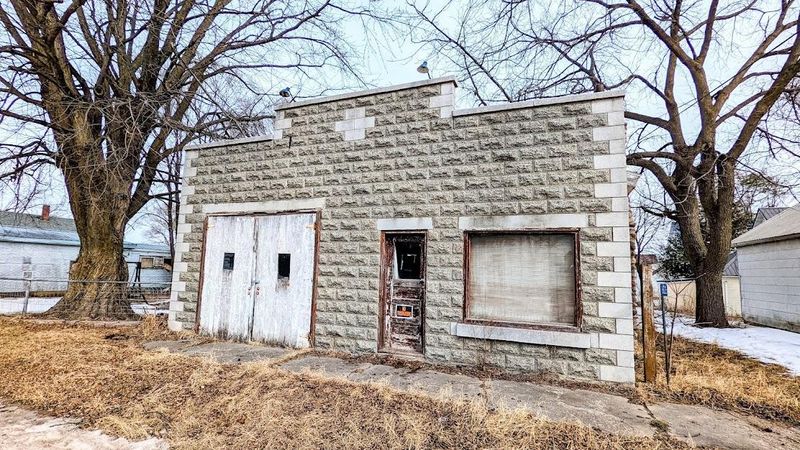 16026 County 5, Spring Valley, MN 55975
