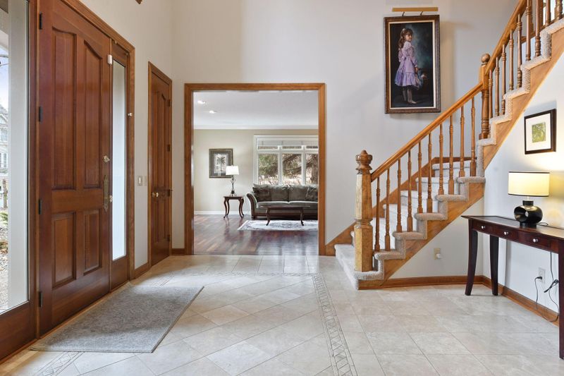 10540 Purdey Rd, Eden Prairie, MN 55347