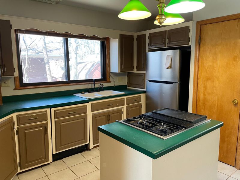 1413 12th St NE, Rochester, MN 55906