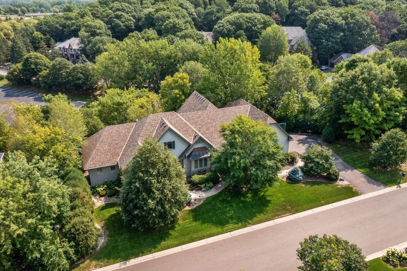 6309 Mcintyre Point, Edina, MN 55439