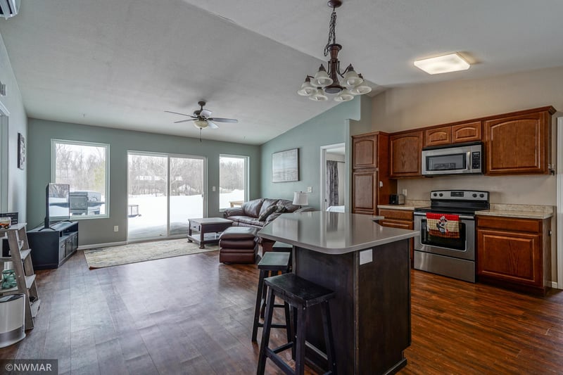 11647 Maplewood Dr SE, Mentor, MN 56736