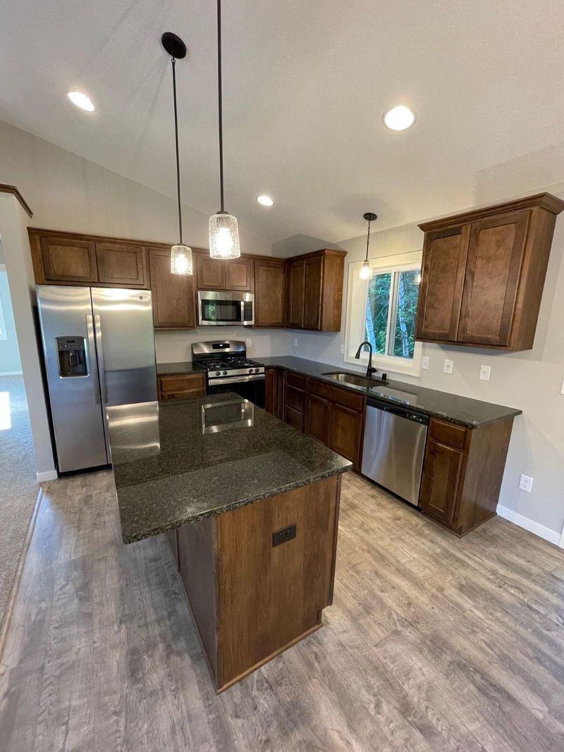 2080 357th Ave NE, Cambridge, MN 55008