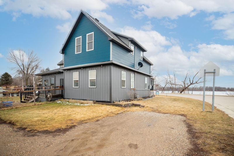 200 Gehlen Dr SE, Silver Lake, MN 55381