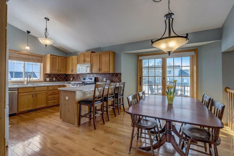 6101 Dufferin Dr, Savage, MN 55378