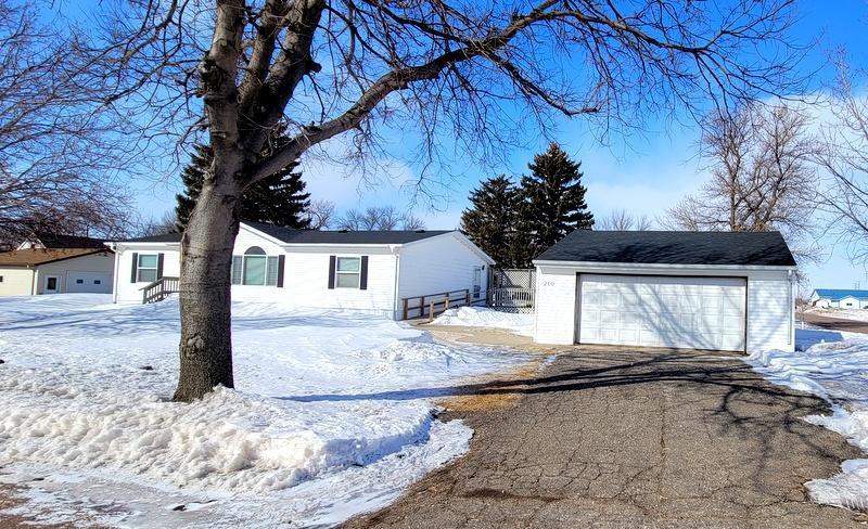 210 W Saint Paul Ave W, Graceville, MN 56240