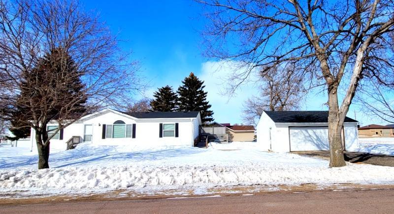 210 W Saint Paul Ave W, Graceville, MN 56240